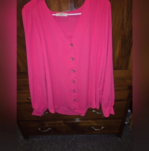 🍁🍂LIKE NEW Zenana hot pink button down blouse 1x - Picture 1 of 4